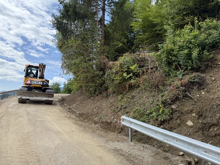 Rutnikov križ - Eberlova bajta - sanacija gozdne ceste (5)
